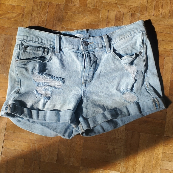 💥3 for $15💥 Old Navy Boyfriend Distressed Lightwave Jean Shorts - Picture 1 of 7